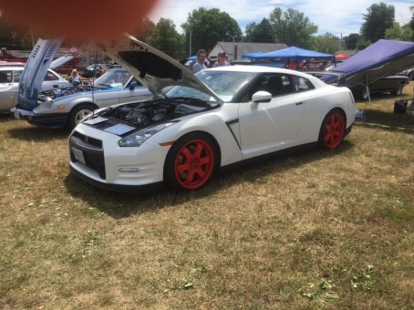 Nissan GT-R